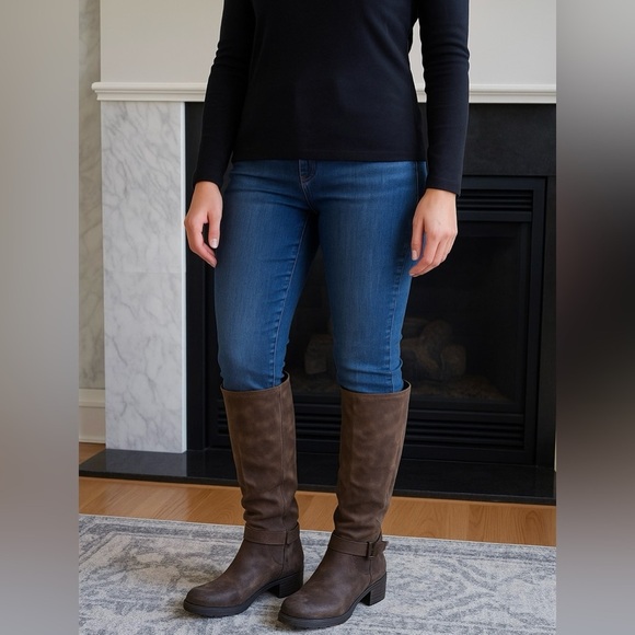 355- Cato Brown Distressed Knee-High Riding Boots – Size 9 - Picture 2 of 4